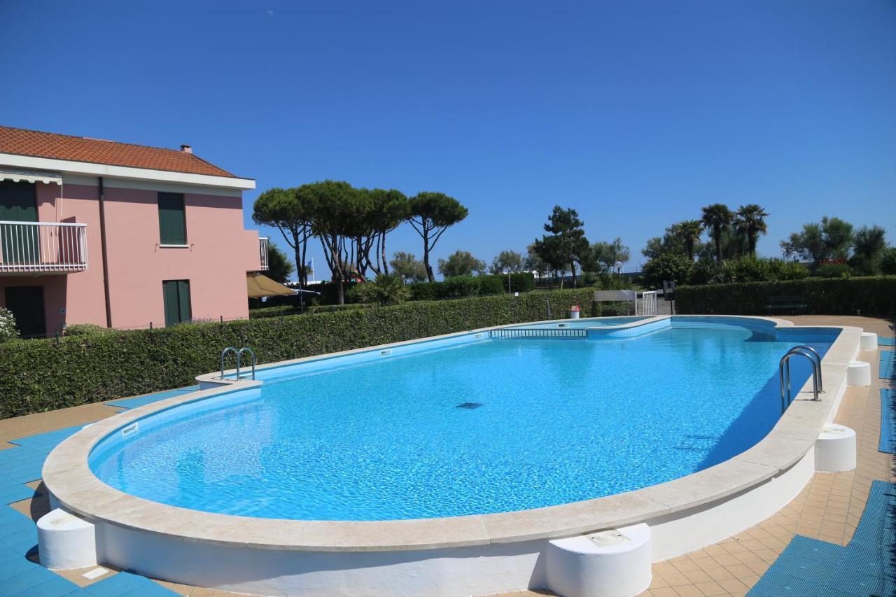 Ferienwohnung Seaside Terrace & Pool Getaway Cavallino-Treporti Exterior foto